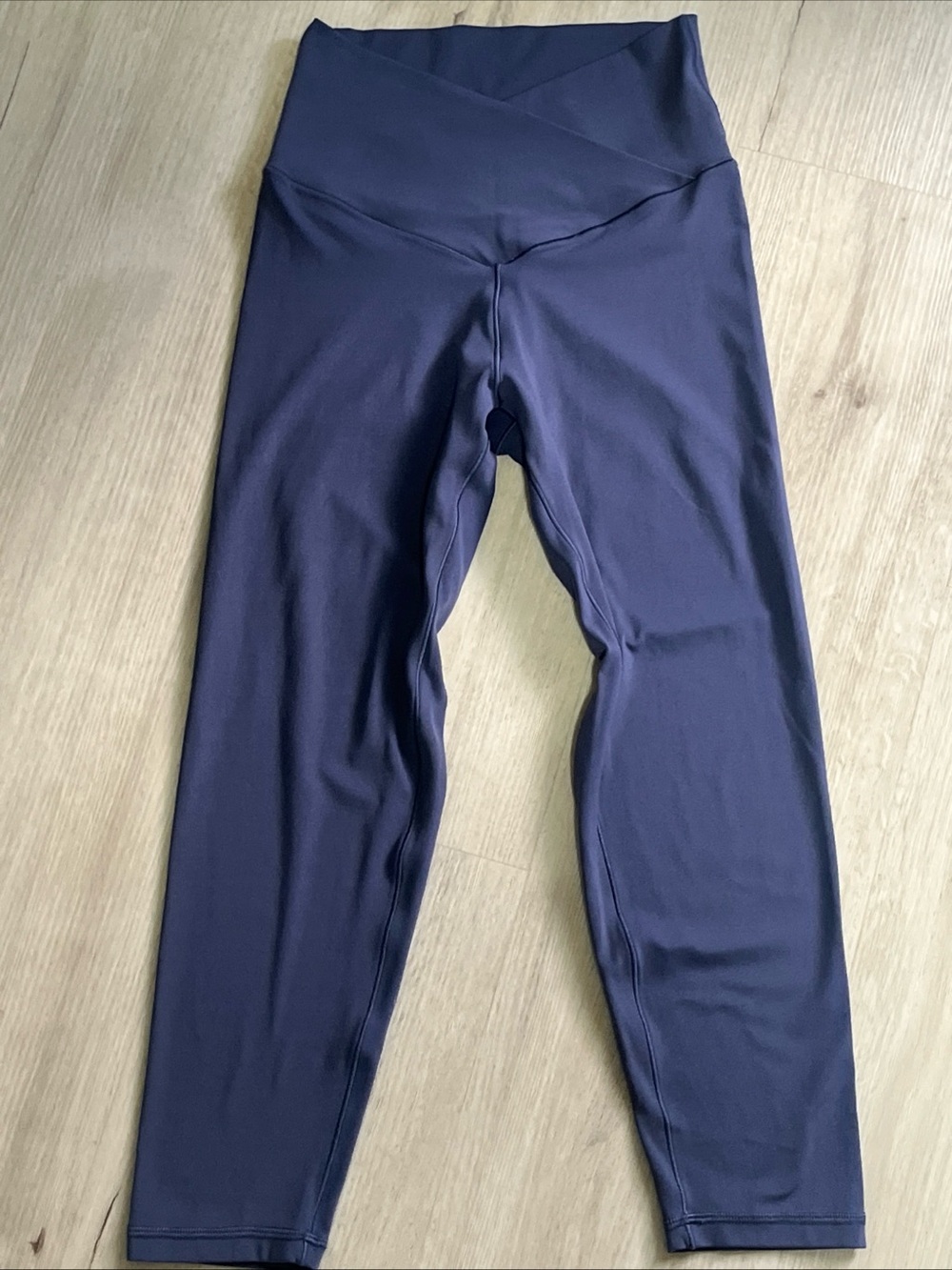 aerie Offline Real me 3/4 crop Navy High-Rise Crossover Waist Leggings